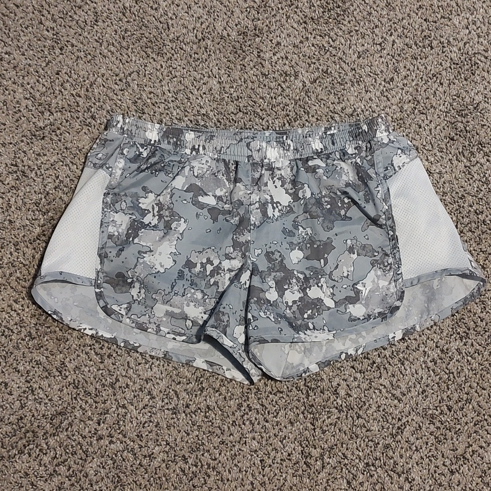 NWOT Old Navy Active Mesh Shorts